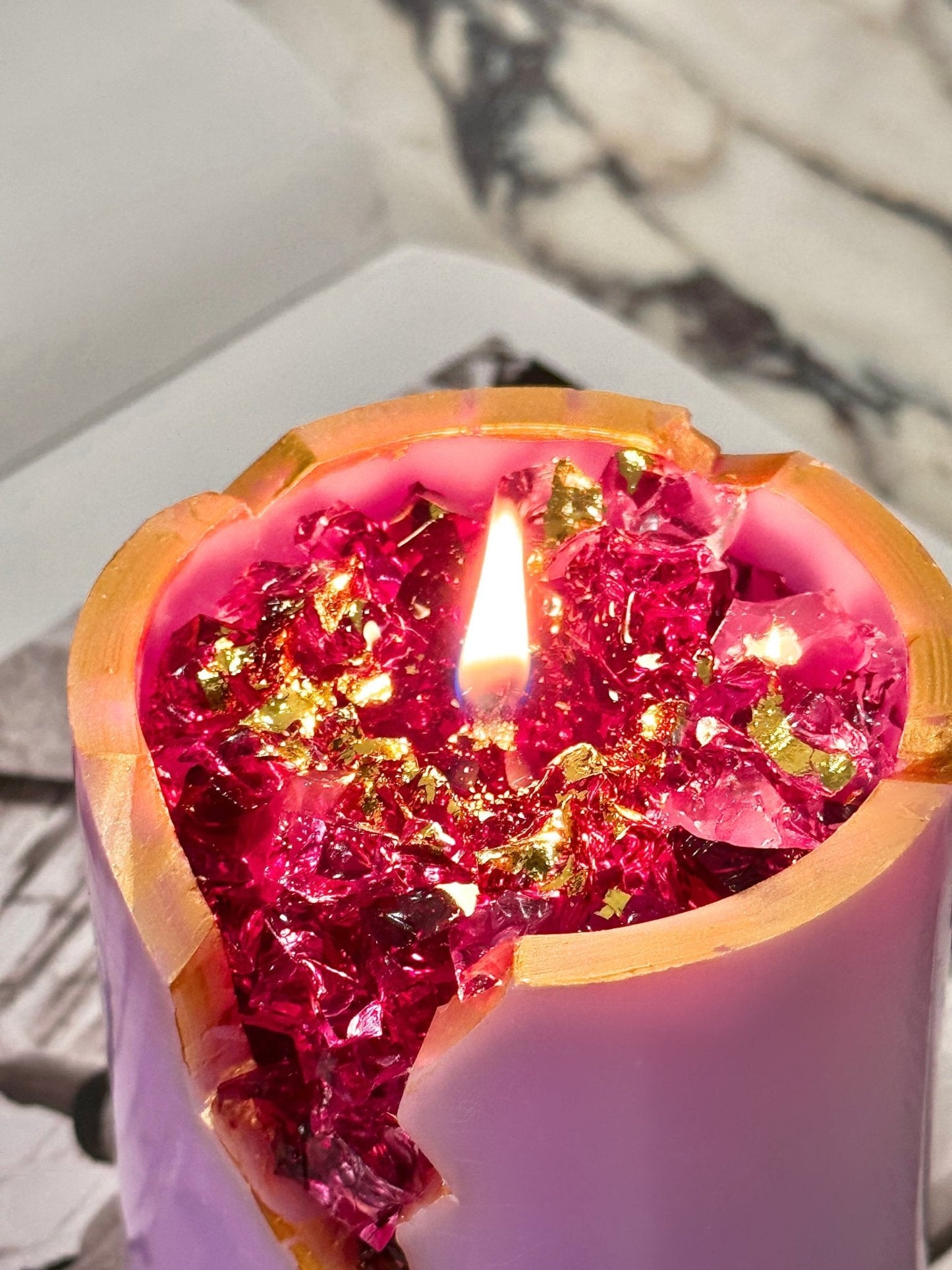 18K Gold Amethyst Crystal Candle – Peace & Clarity